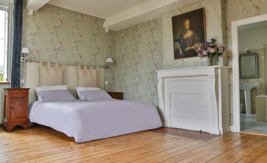 bed and breakfast view garden chausey