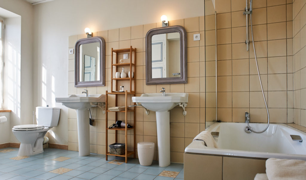 chambre privée douche baignoire chez l habitant chausey